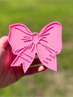 Handcrafted - Darlin Bow soap